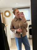 Veste marron à carreaux
